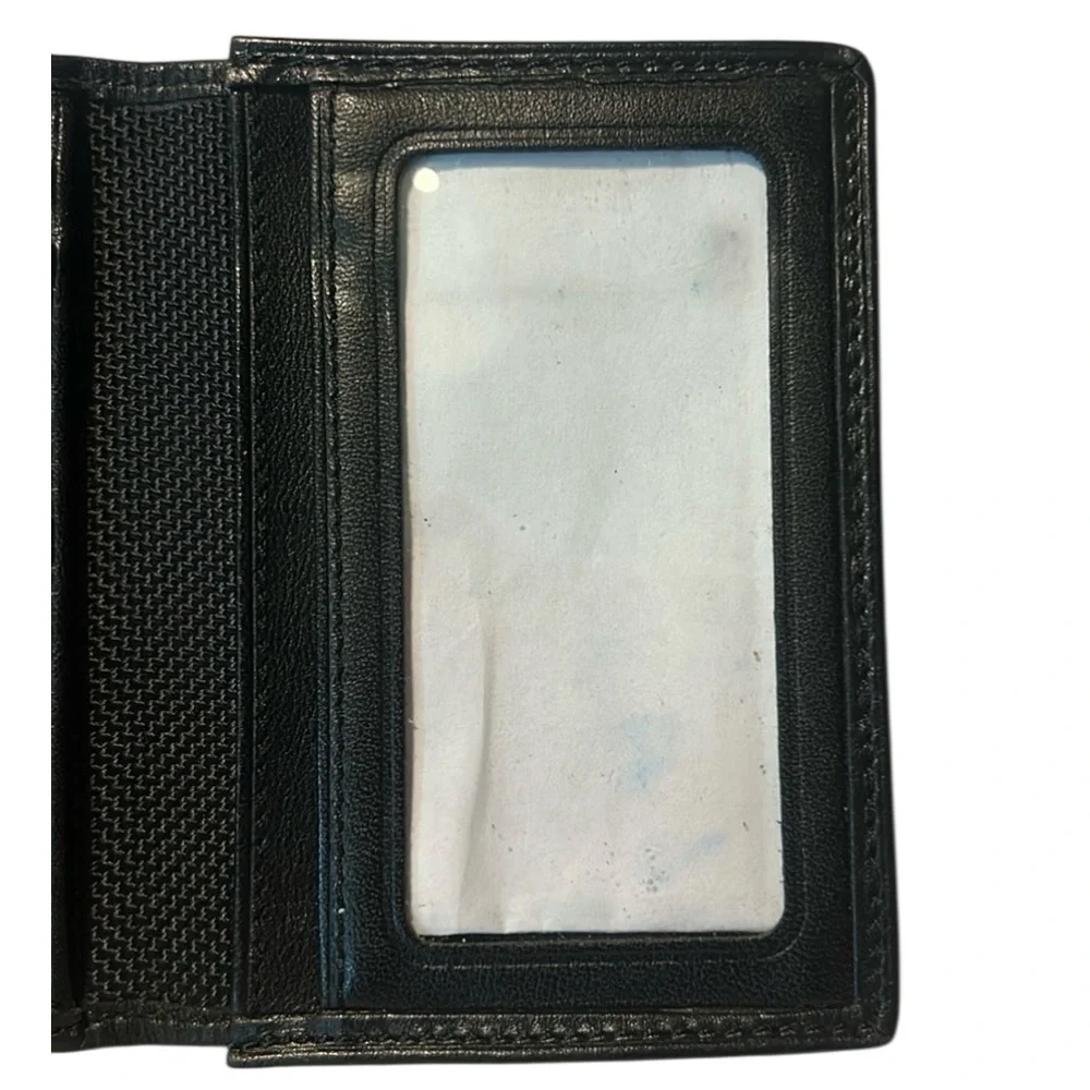 Tumi Men's Leather Gusseted Card Case